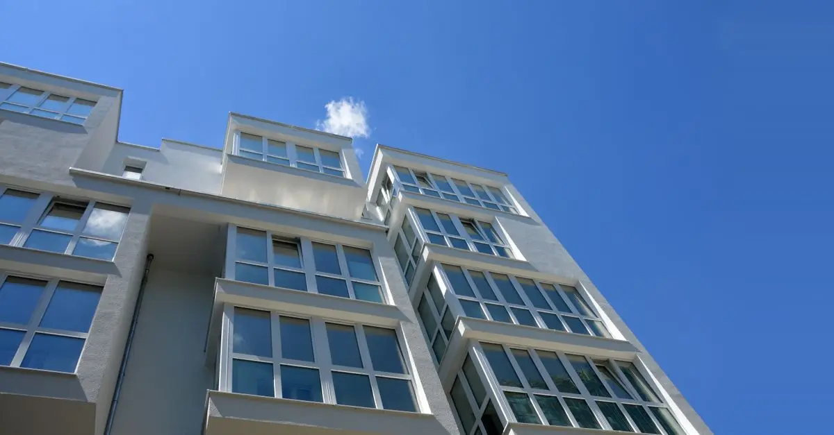 La copropriété : avantages et inconvénients pour un premier achat