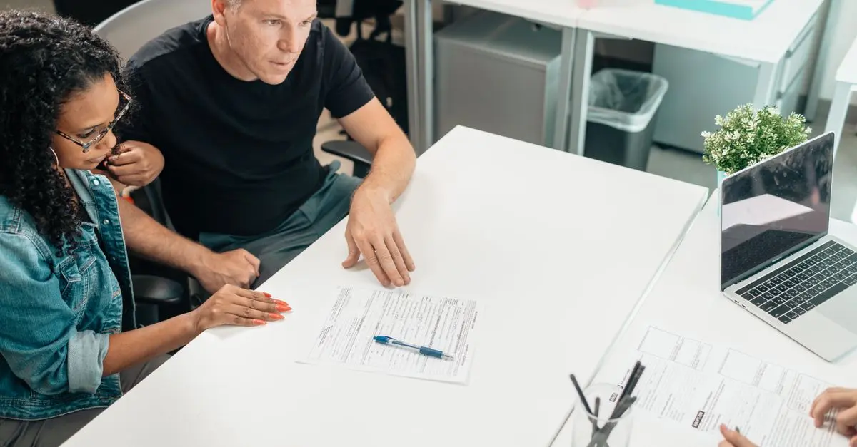 Comment bien choisir son premier logement : Les critères essentiels